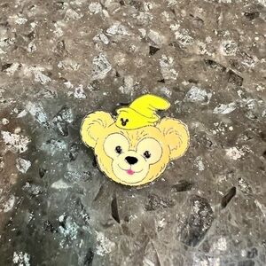 💛 (5/$35) - DISNEY 2013 Hidden Mickey Duffy’s Hats Series Pin: Dumbo Hat (3/5)